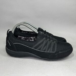 Skechers Women's Size 9 Unity Classic FIt‎ Memory Foam Slip On Shoe